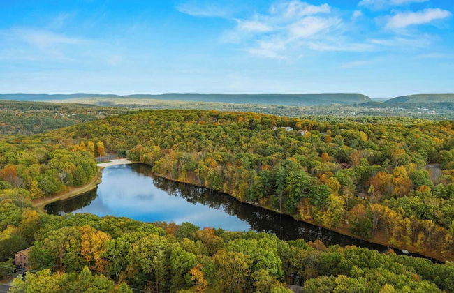 Pirate-themed Lakefront Home w/ Kayaks, Game Room, Views & Hidden Treasure Hunt - Foto 39