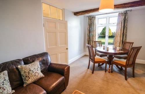 Lea Farm House - Photo 10