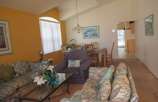 SVV Pool Homes Davenport - Photo 15