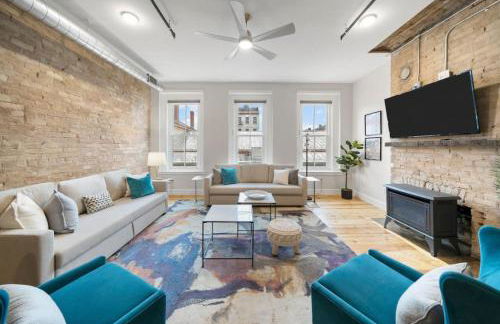 Huge Retrea w Rooftop Deck Stay At Farmers Market - Foto 1