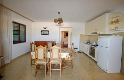 Valamoro Apartments - Photo 10