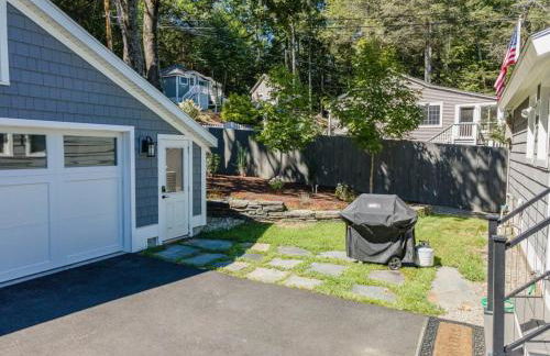 Beautiful Home 30 Feet from the Sand at Spofford Lake! - Foto 51