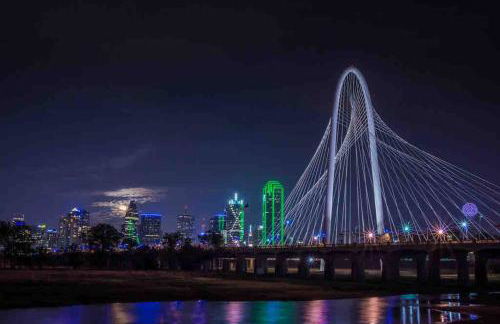 New Swanky Rustic Modern 5 STAR Home near Downtown - Foto 46