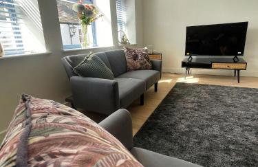 High Street Apartment - Photo 6