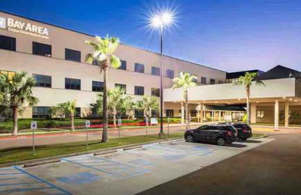 Cozy and Quiet, with Easy Access & Private Garage - Foto 27