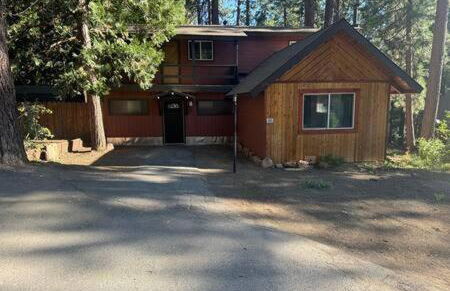 Spacious Tahoe Hot Tub and Beach - Photo 23