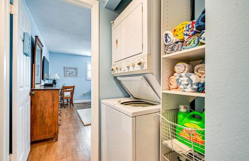 Steps to Sand Condo with Pool Access in Cocoa Beach - Foto 17