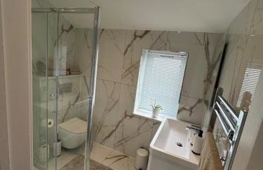 Siennas Modern 1 bedroom with ensuite Kidlington - Foto 13