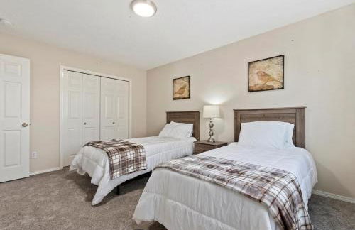 Urban Escape Steps to Downtown - Photo 23