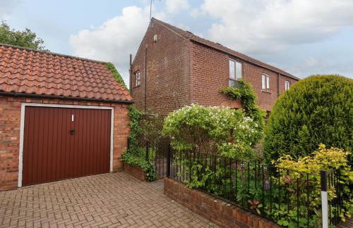 1 Woods Garth - Photo 14