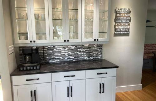 Luxury Modern Waterfront Retreat - Foto 26