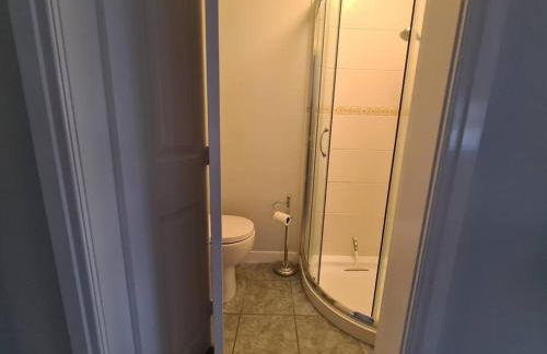 Peaceful self contained Studio in lovely garden. - Photo 10