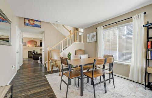 Silver Outpost Near Peterson SFB & Game Lounge - Foto 10