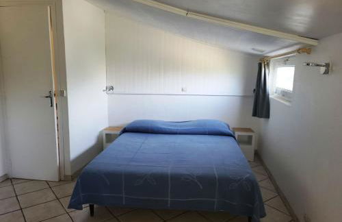 15mn de Cannes, Villa la Soleiade , Gites , type T2, clim, piscine, parking au Lac de Saint-Cassien VAR - Foto 11