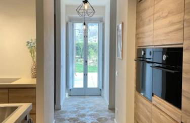 The Boathouse, at the lake - Photo 9