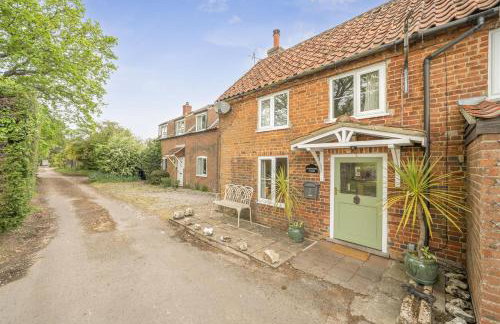 Grasshopper Cottage - Photo 4