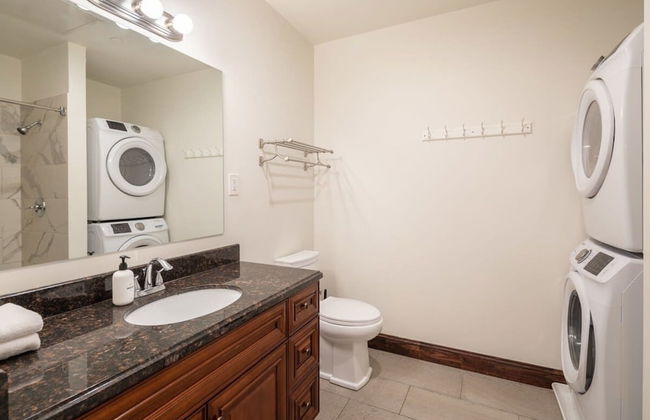 Sosuite 2BR Apt w W/d, Gym, On-site Restaurant - Photo 28