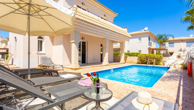 Villa Claudia in Paralimni - Foto 3, Habitación