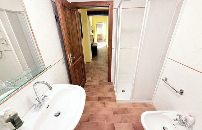 Spoleto Biofarm-sleeps 8 Guests-salt Water Pool-beautiful-exclusively Yours-wifi - Photo 33