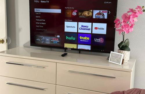 Near Disney, Private South Facing Pool, Star Wars Arcade Theater, 3 King Beds - Photo 19