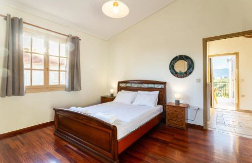 Avia's Seaside Hideaway with Lush Garden - Foto 29