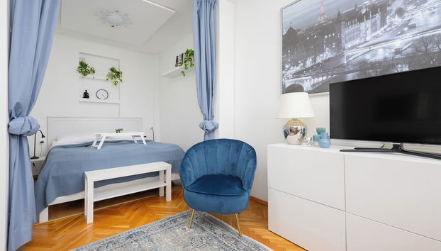 Studio Near Ogród Saski by Renters - Foto 3, Habitación