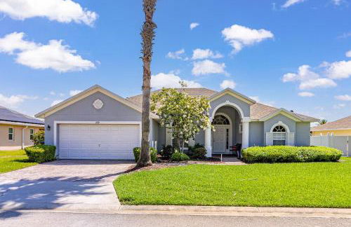 #370-Stunning 4 bed villa with south facing pool and spa with no rear neighbors - Foto 62