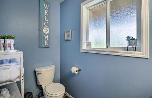 Cozy Port Orchard Home with Grill and Fire Pit! - Foto 13