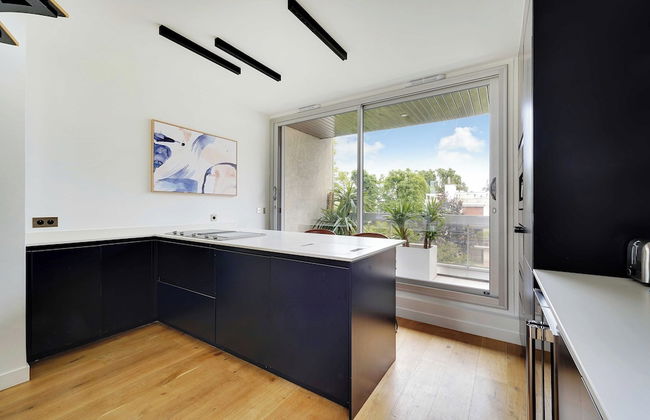 Exclusive Apt w/ Rooftop -2bd/4p Porte D'auteuil - Photo 8