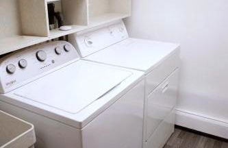 Whole House Aurora View with Hot tub, Sauna and AC - Photo 30