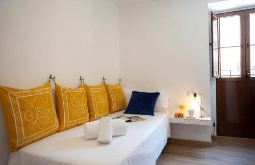 SingularStays Valencia Center - Photo 41