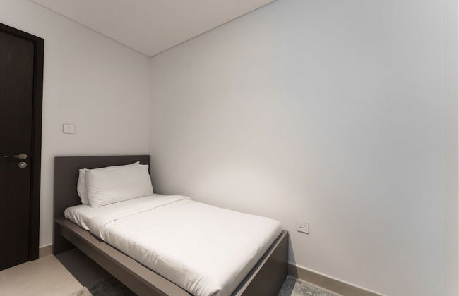 Maison Privee - Luxury Apt with Burj Khalifa Vw & Direct Mall Access - Photo 8