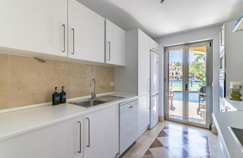 Waterside Apartment in Sotogrande Marina with Private Pool - Foto 9