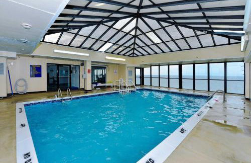 Beach and Pool Views! Family Condo in Golden Sands - Foto 26