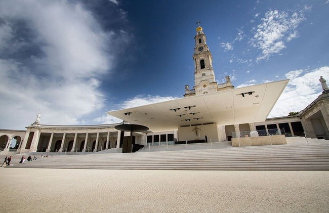Excursión oficial de un día completo a Fátima - Foto 1