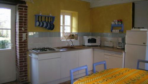 Gîte charmant au château, Le Veurdre - FR-1-489-163 - Foto 3