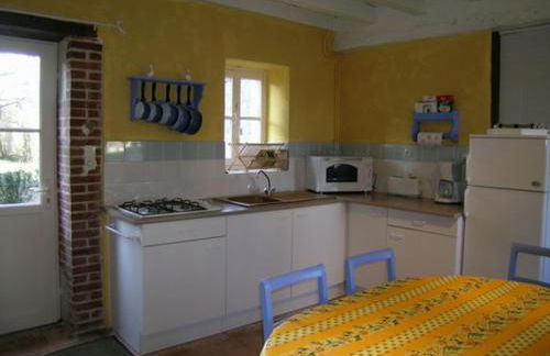 Gîte charmant au château, Le Veurdre - FR-1-489-163 - Foto 3