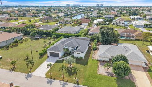 Cape Coral Oasis - Pool & Bintelli Golf Cart - Foto 2