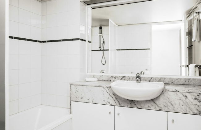 BreakFree Capital Tower - Foto 36