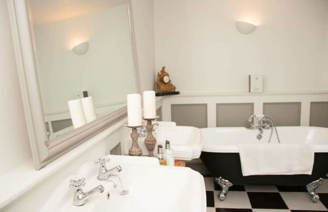 2 Bedroom House Next to the Sea, Lots of Fun! - Photo 19