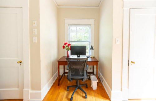 Sunny efficiency in historic home - Foto 35