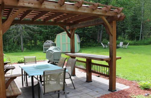 The Hermantown Hangout - Foto 24