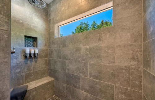 Luxury Retreat with Hot Tub The Ephraim House - Foto 19