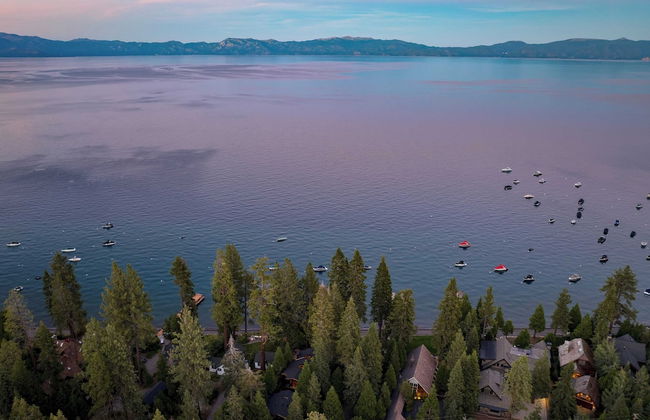 Lakefront Haven by Avantstay Minutes to Ski Resorts Private Dock - Photo 56