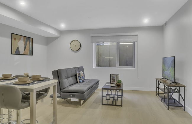 1br Logan Circle Furnished Apartment 1 Bedroom Apts by RedAwning - Photo 1