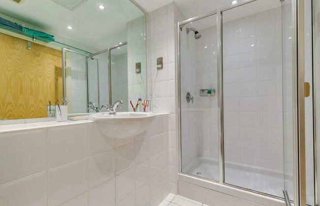 Brand New 2-bed Apartment in Brentford Kew Gardens - Foto 6