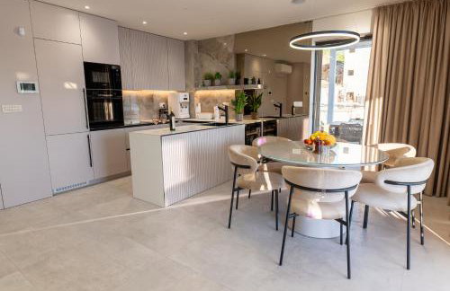 Artorius Duba - Photo 10