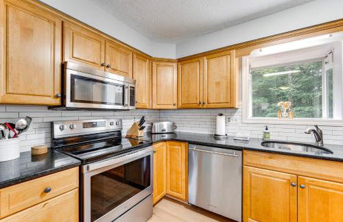 Condo with Deck and Grill Less Than 5 Miles to Loon Mountain! - Foto 12