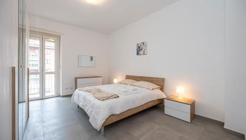 Appartamento Esclusivo - Zona Metro Massaua-Marche Torino - Foto 4, towels, wardrobe