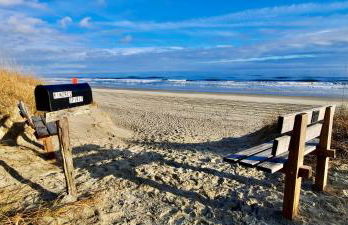ON ISLAND Ocean View Beachy Studio in Campy 1970s Converted Motel - Foto 13